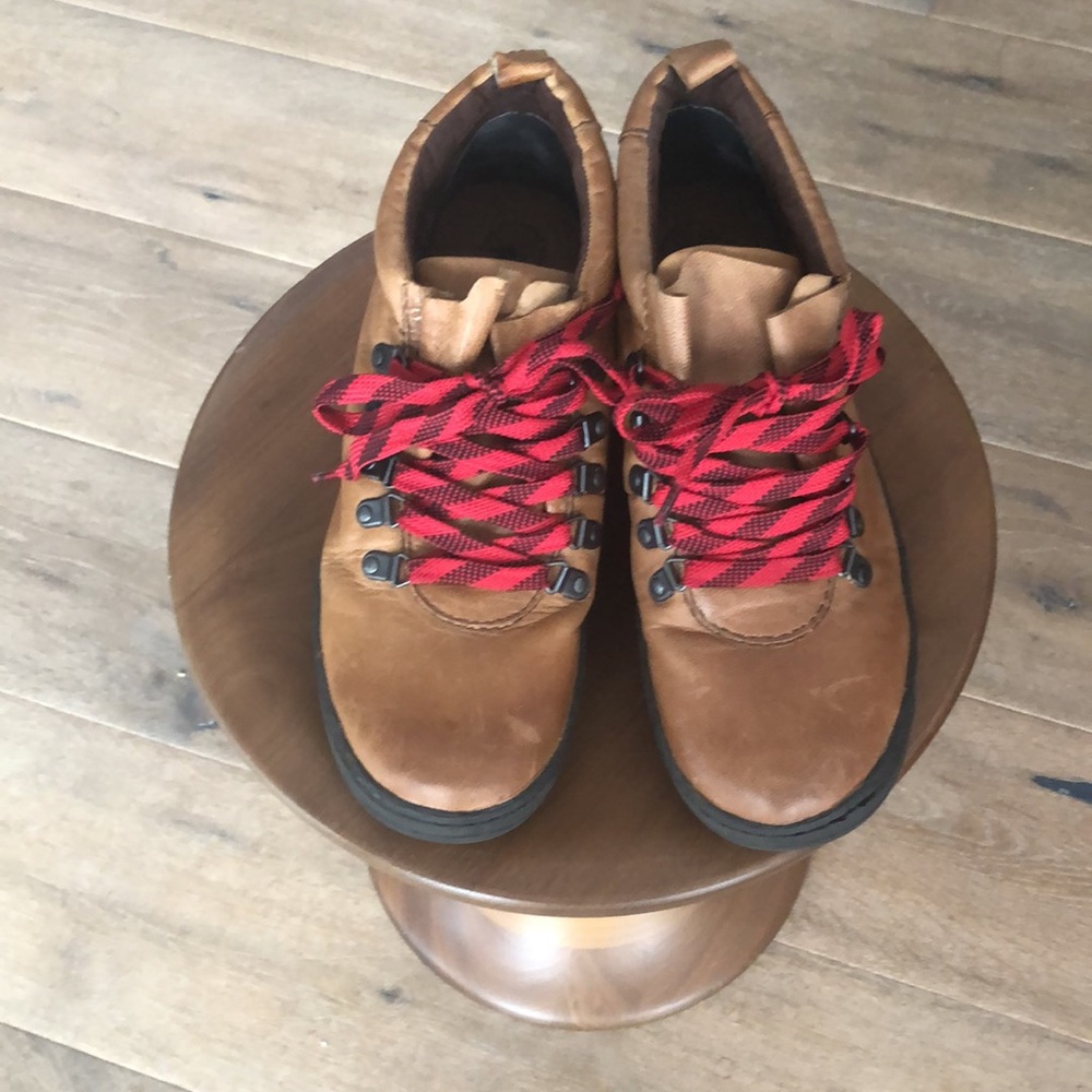 OTBT Brown Leather Hiking Sneakers with Red Black Laces